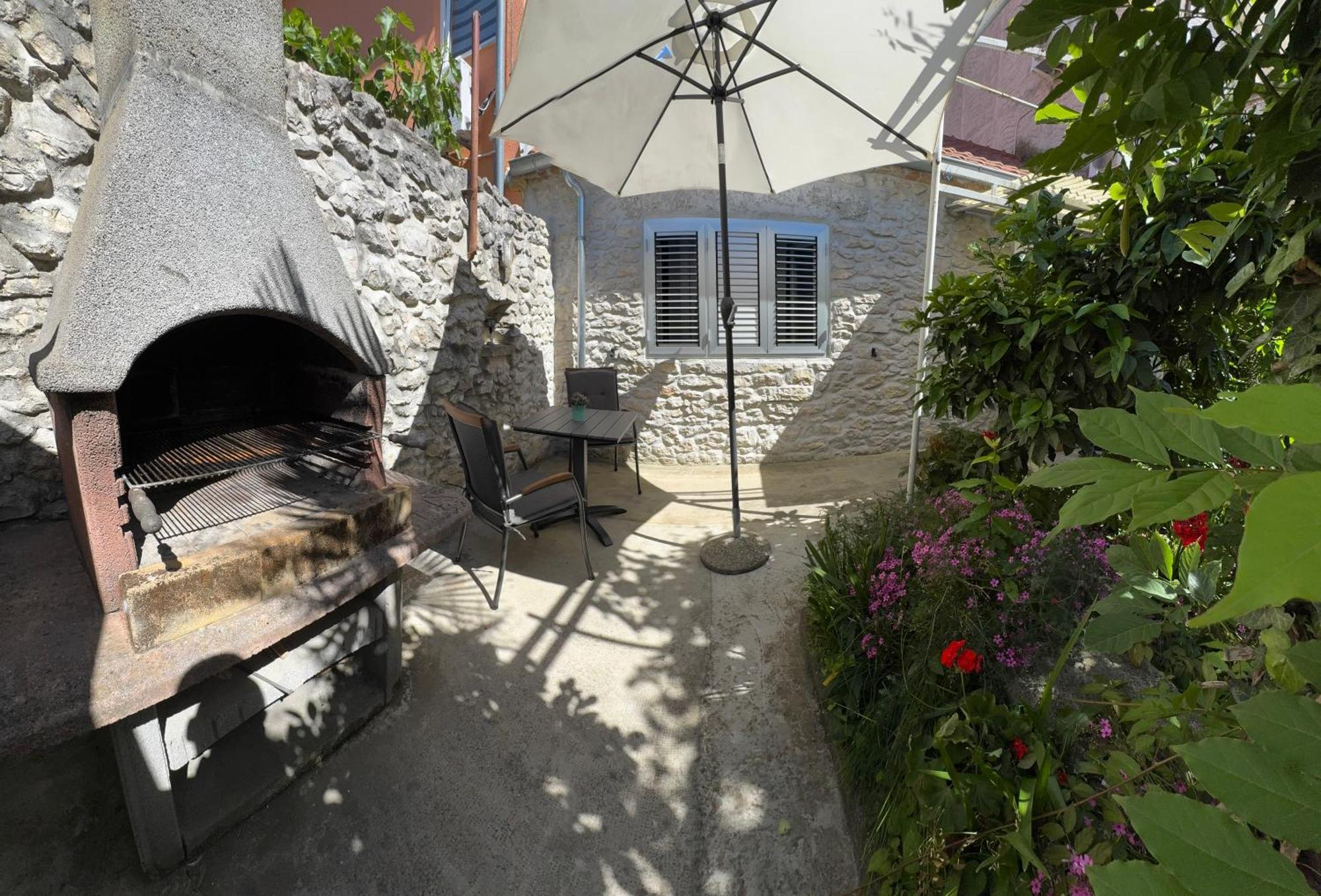 Eleonora Apartments Zadar Exterior photo